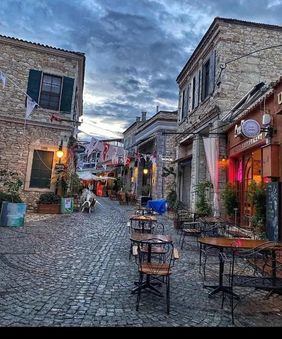 Adakonak Urla
